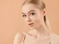 Jak dobrać korektor do twarzy? Poradnik krok po kroku